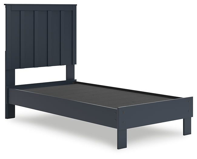 Ashley Express - Simmenfort  Platform Bed