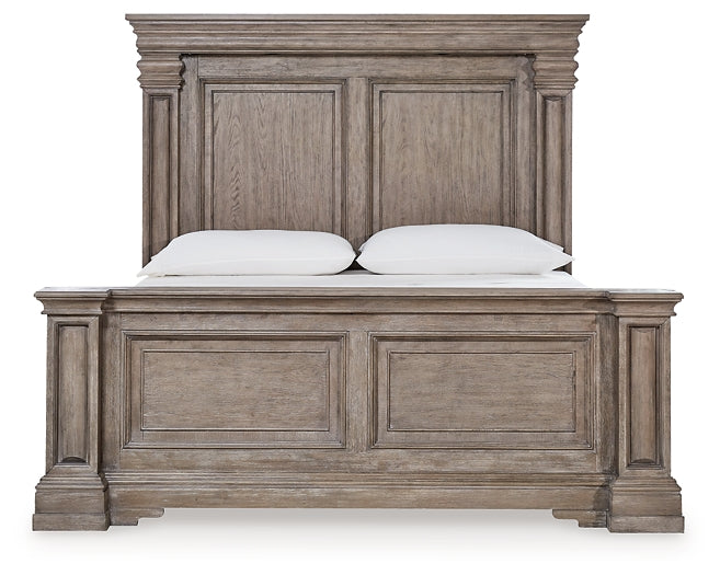 Blairhurst King Panel Bed with Dresser and Nightstand