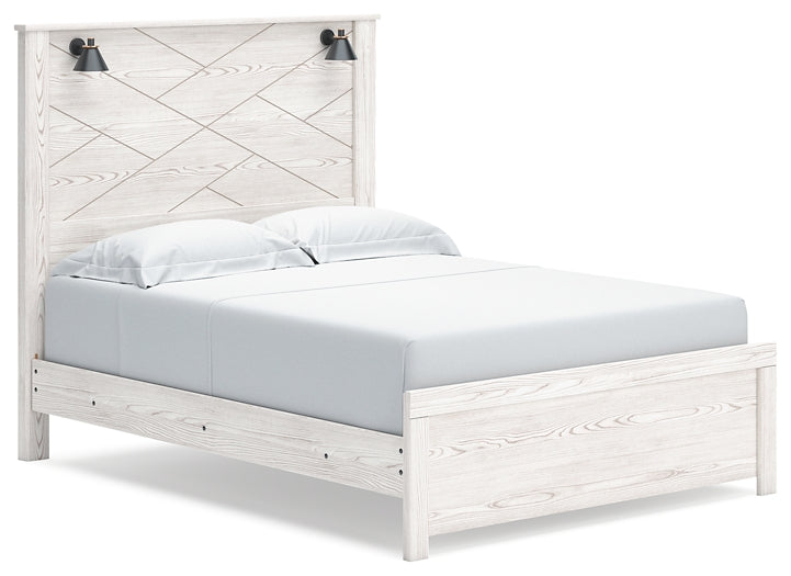 Gerridan Queen Panel Bed with 2 Nightstands